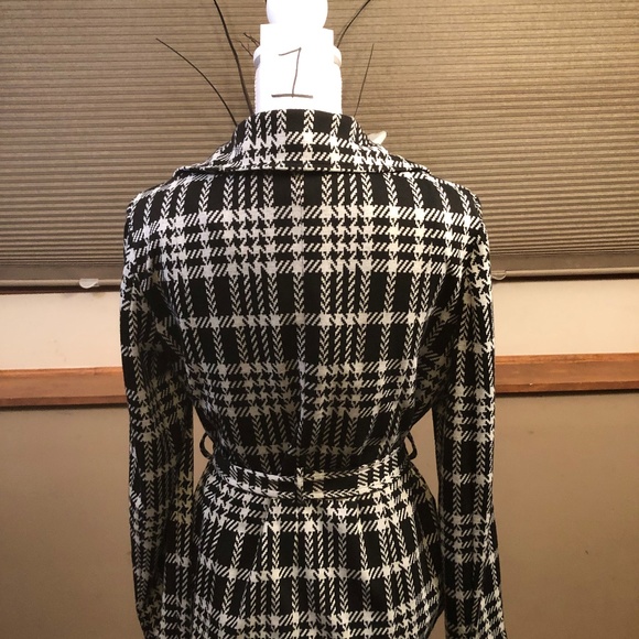 Jacket - Picture 3 of 6